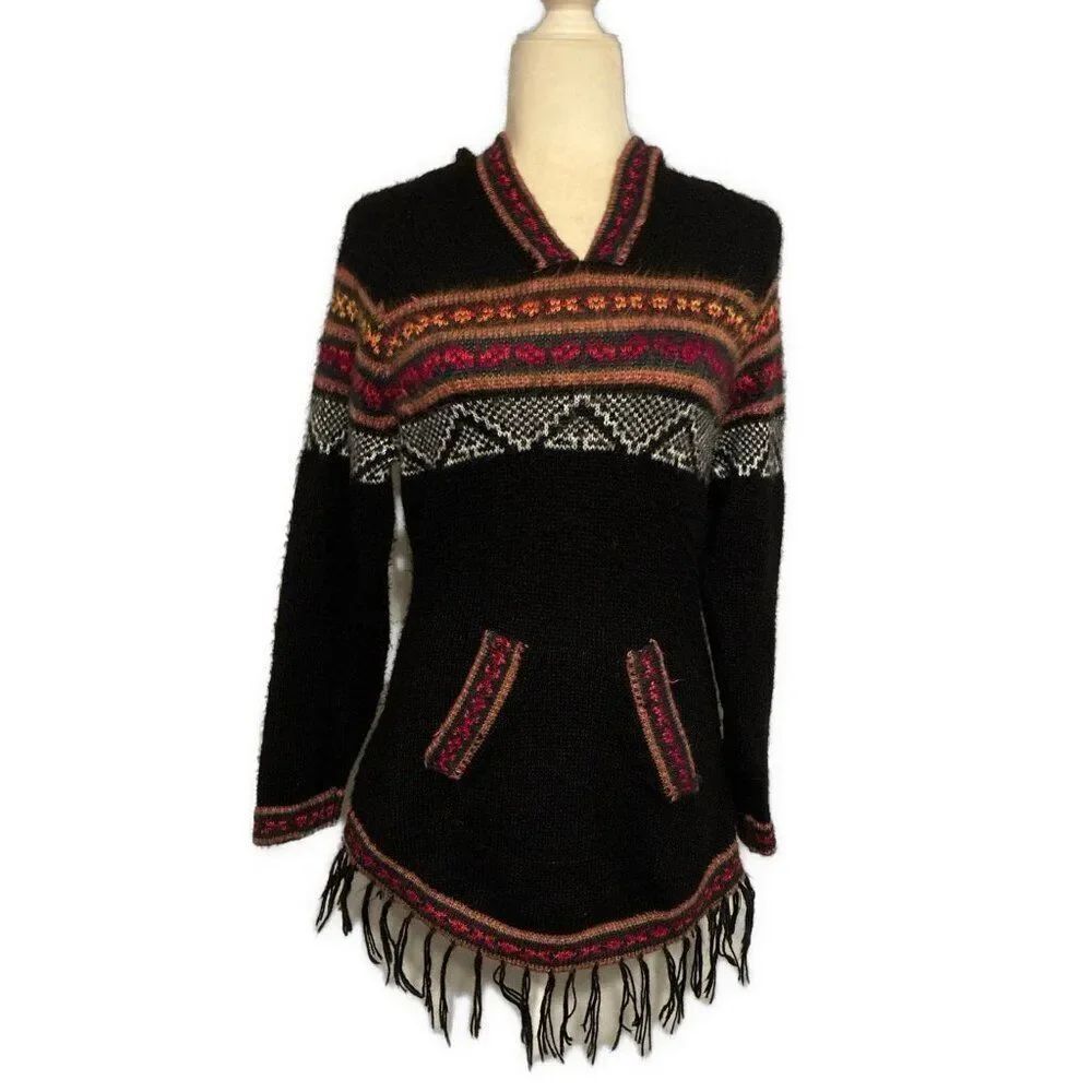 Peruvian alpaca hand knit sweater Black White Red Long Sleeve Hooded Small